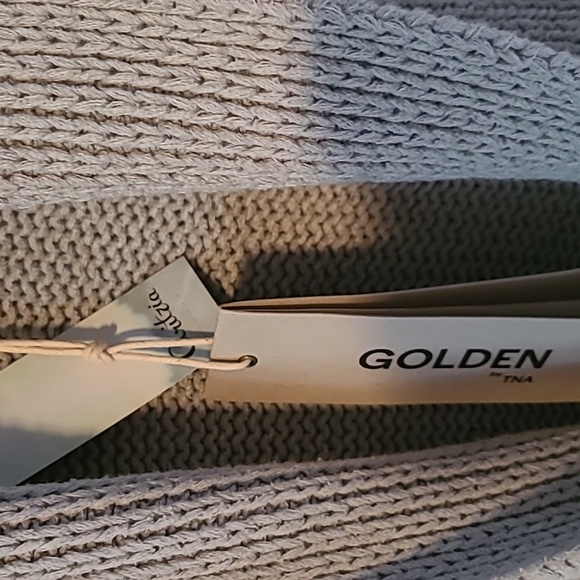 NWT Aritzia Cardigan - Picture 2 of 8